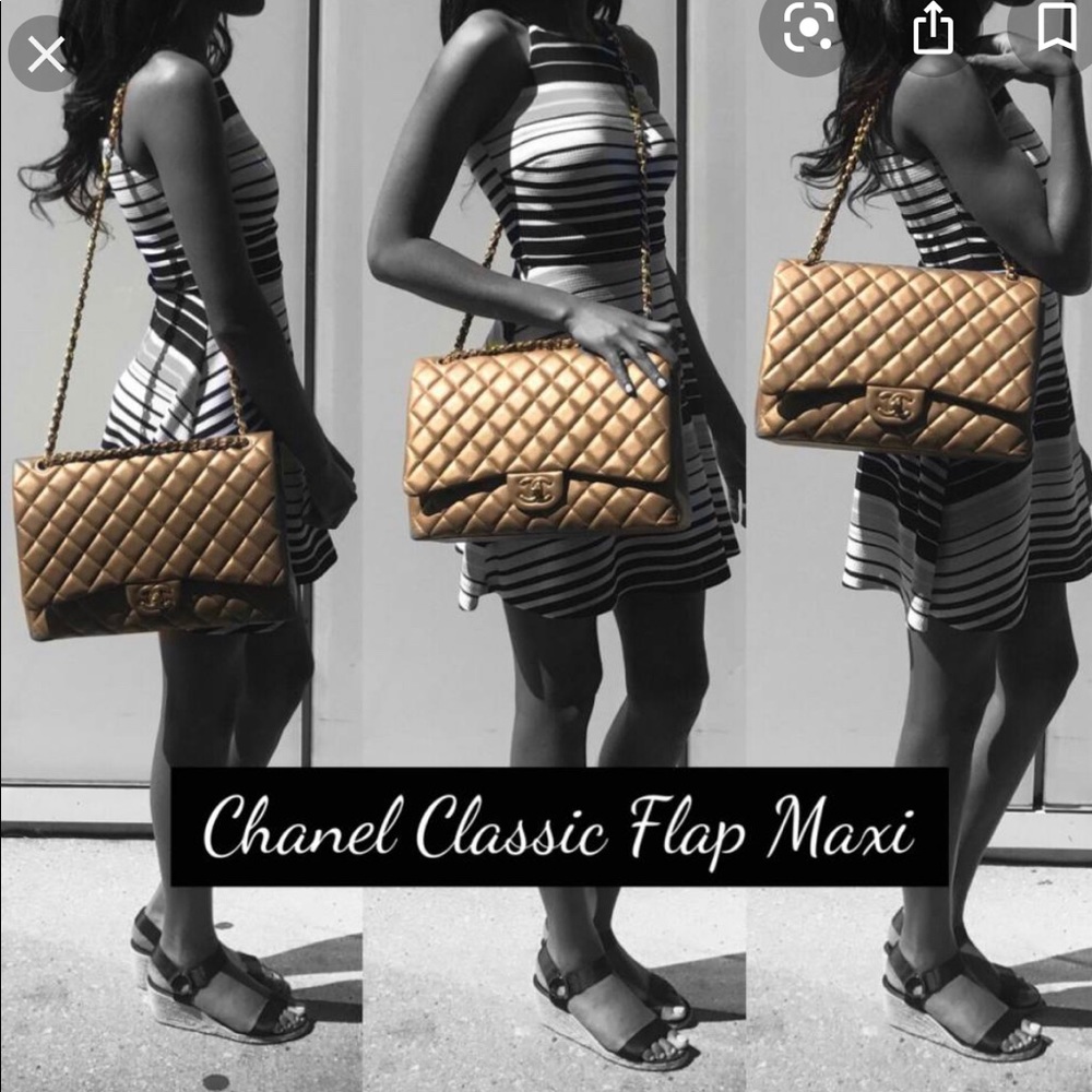 Authentic Chanel Maxi - Picture 12 of 13